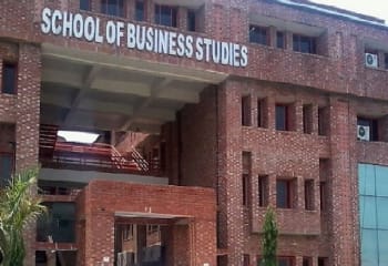 School of Business Studies, Sharda University, Greater Noida | Location and Infrastructure| Admission Process| Faculties| Scholarships| Fee Structure| Eligibility Criteria