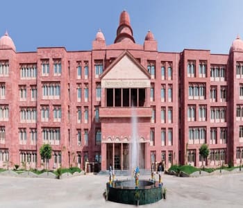 Galgotias University, Greater Noida | Highlights| Location and Infrastructure|Courses and Specializations| Admission Process| Placements| Fee Structure| Eligibility Criteria
